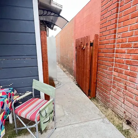Little Bettys Cottage Torrance Exterior photo