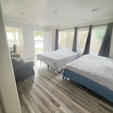 Little Bettys Cottage Torrance Exterior photo