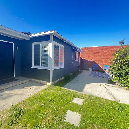 Little Bettys Cottage Torrance Exterior photo