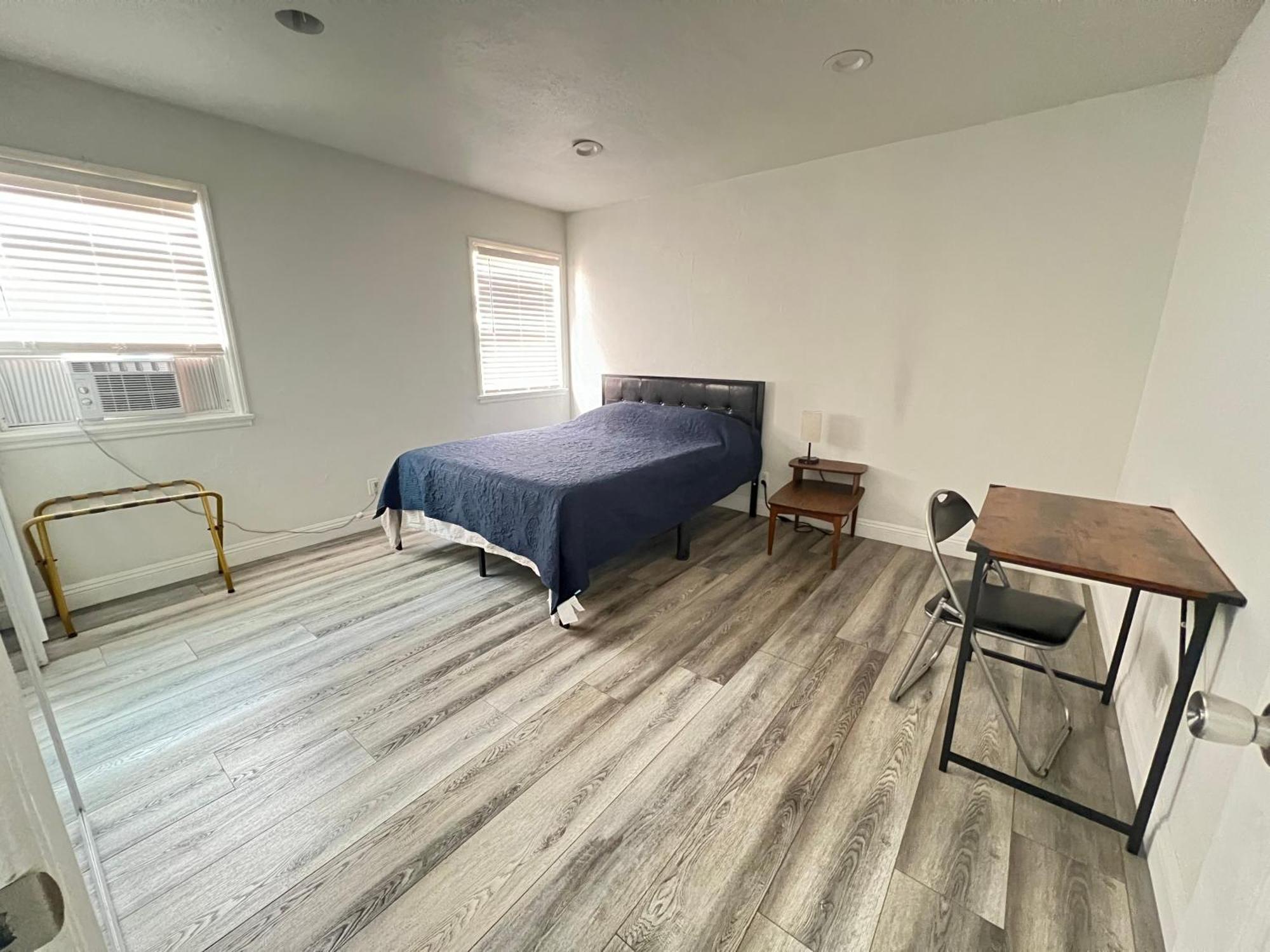 Little Bettys Apartment *